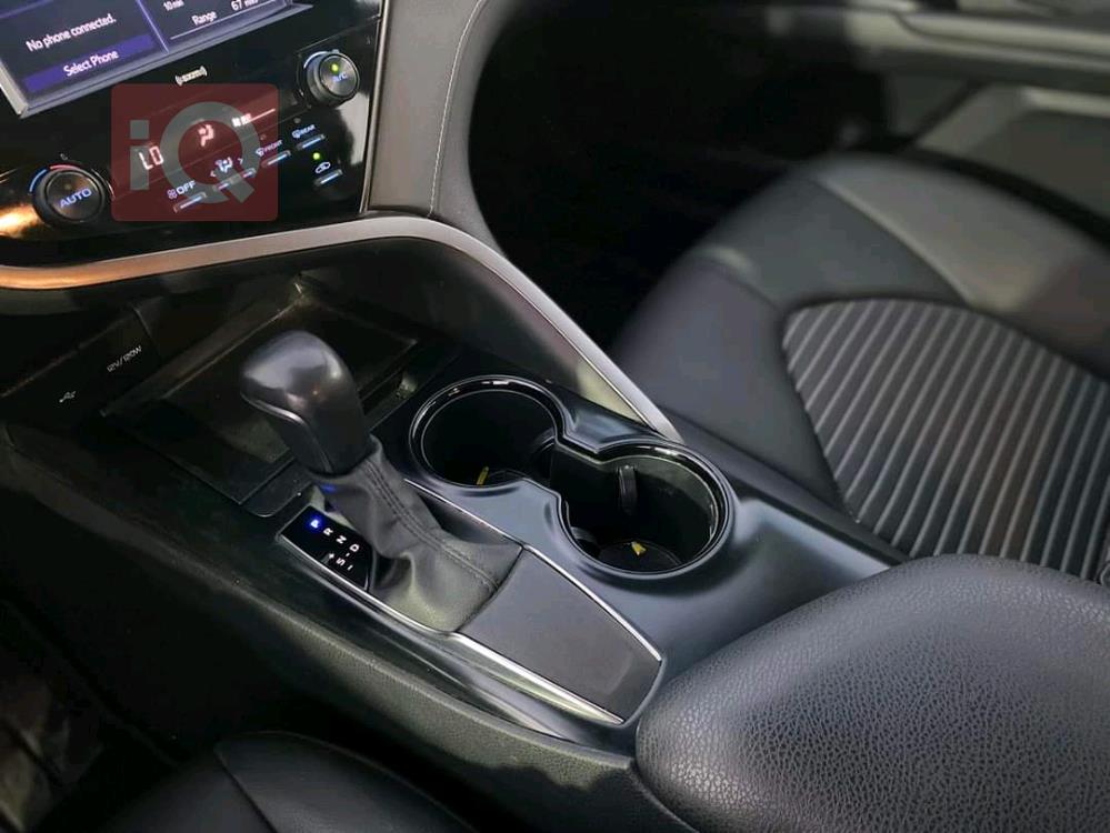 تۆیۆتا کامری